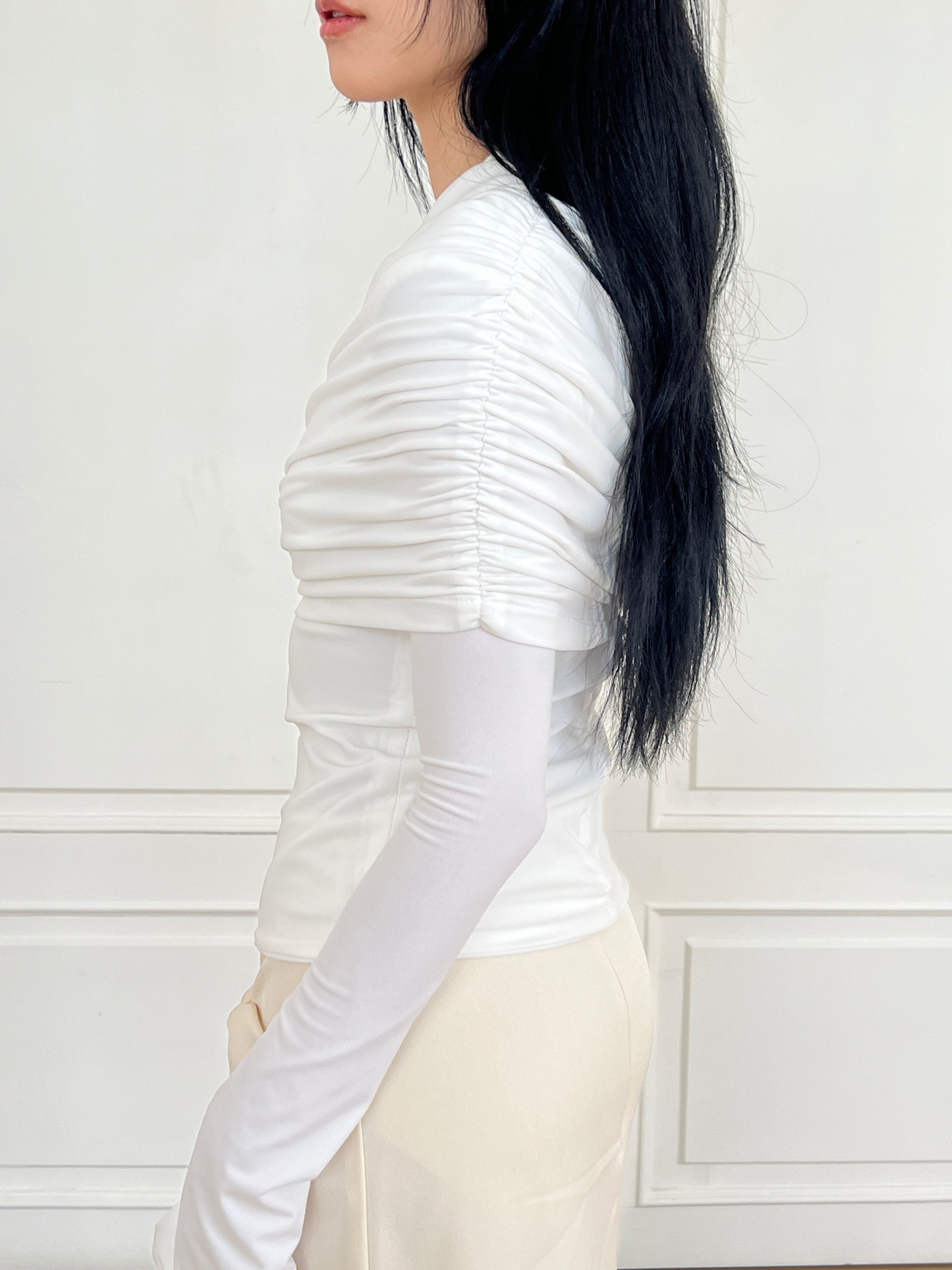 AGRA SWEATER TOP