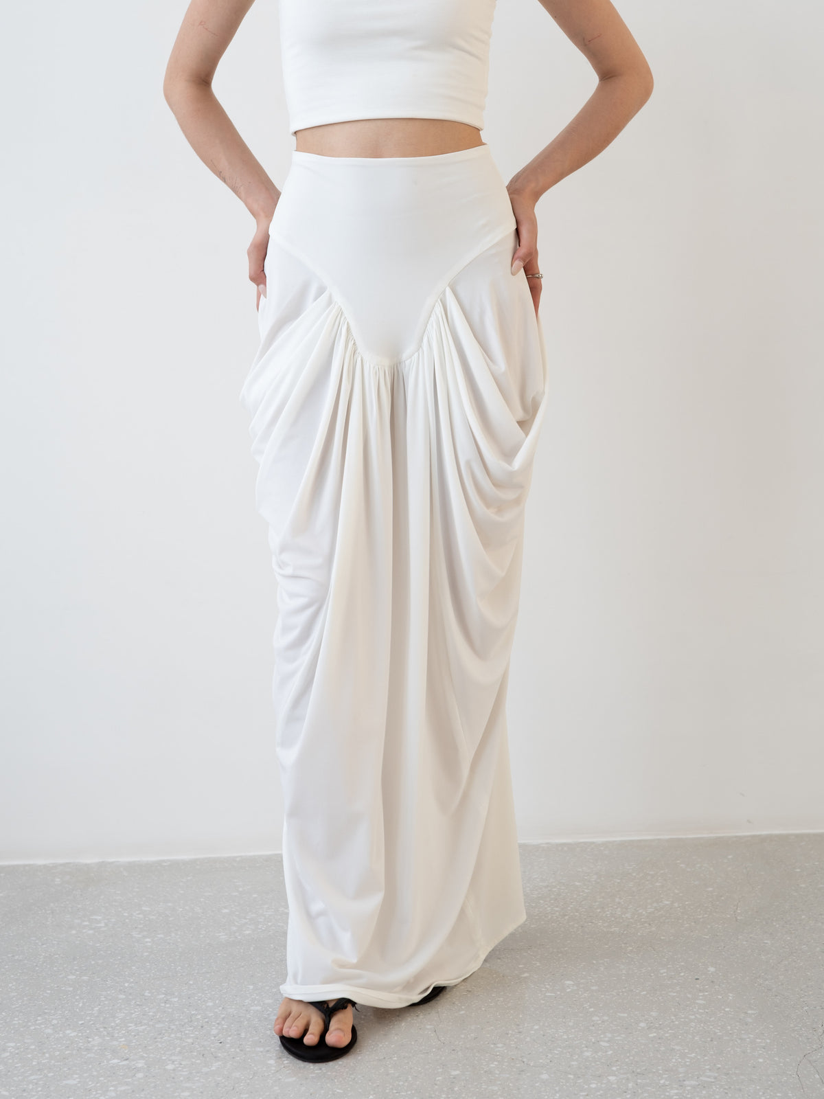 JUSTIFY SKIRT