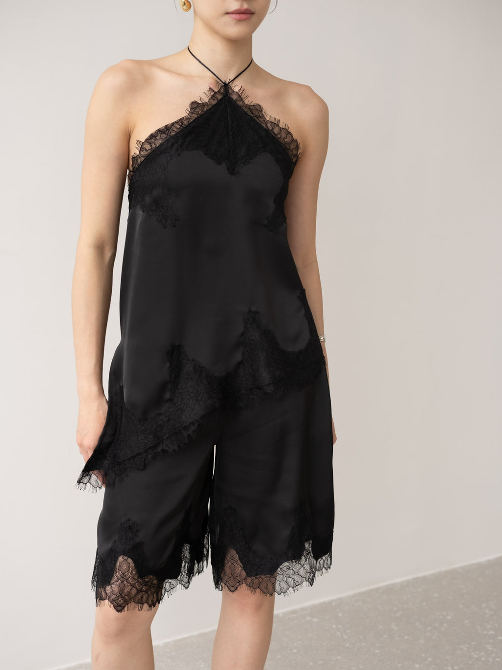 MOIX LACE SHORT